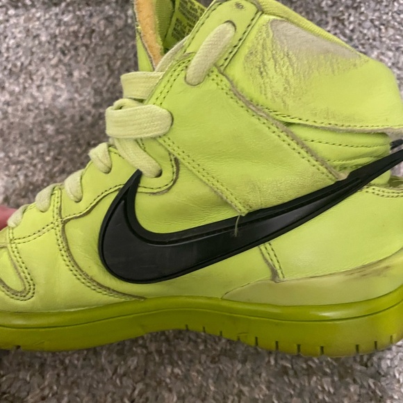 Nike Dunk High
AMBUSH Flash Lime - Picture 5 of 10